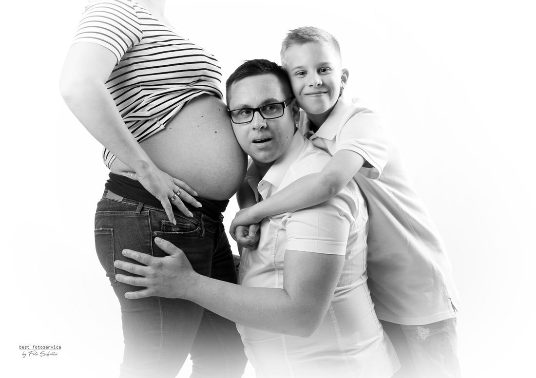 Galerie mit Schwangerschaftsfotos vom Fotostudio und Fotolabor Foto Schröter in Riesa