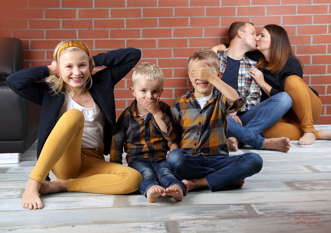 Galerie mit Familienfotos vom Fotostudio und Fotolabor Foto Schröter in Riesa