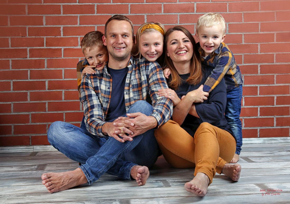 Galerie mit Familienfotos vom Fotostudio und Fotolabor Foto Schröter in Riesa