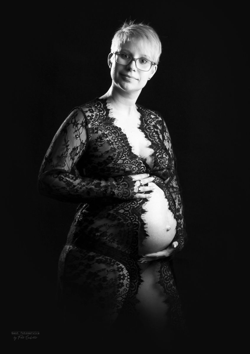 Galerie mit Schwangerschaftsfotos vom Fotostudio und Fotolabor Foto Schröter in Riesa