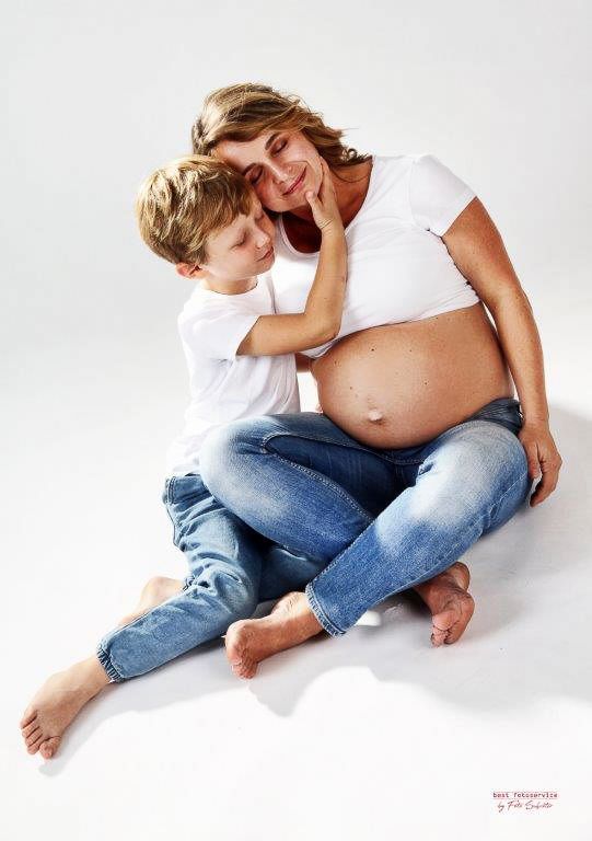 Galerie mit Schwangerschaftsfotos vom Fotostudio und Fotolabor Foto Schröter in Riesa